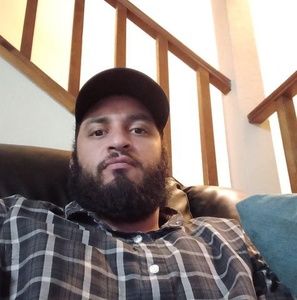 Meet your Posher, Carlos